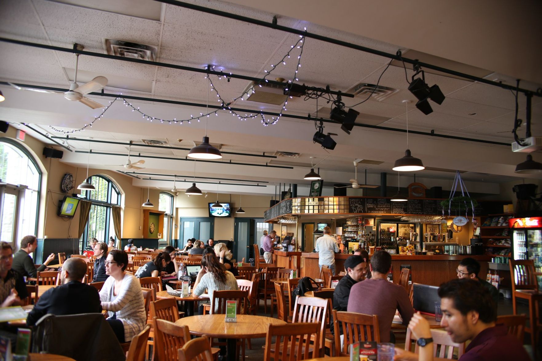 Grad Club faces financial difficulty as costs mount